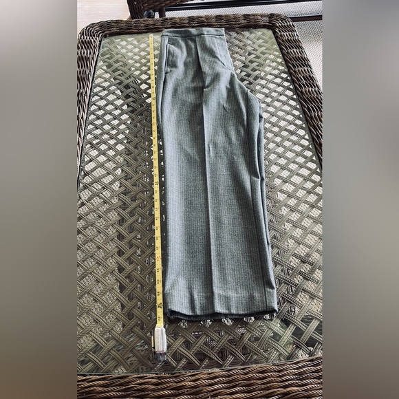 Liz Claiborne “ Kylie” Stain Resistant Polyester Gray Straight Leg Pant. P 10 - Picture 7 of 7